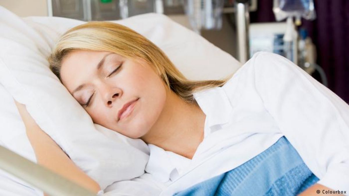 Kenapa Perempuan Butuh Tidur Lebih Banyak Ketimbang Pria?