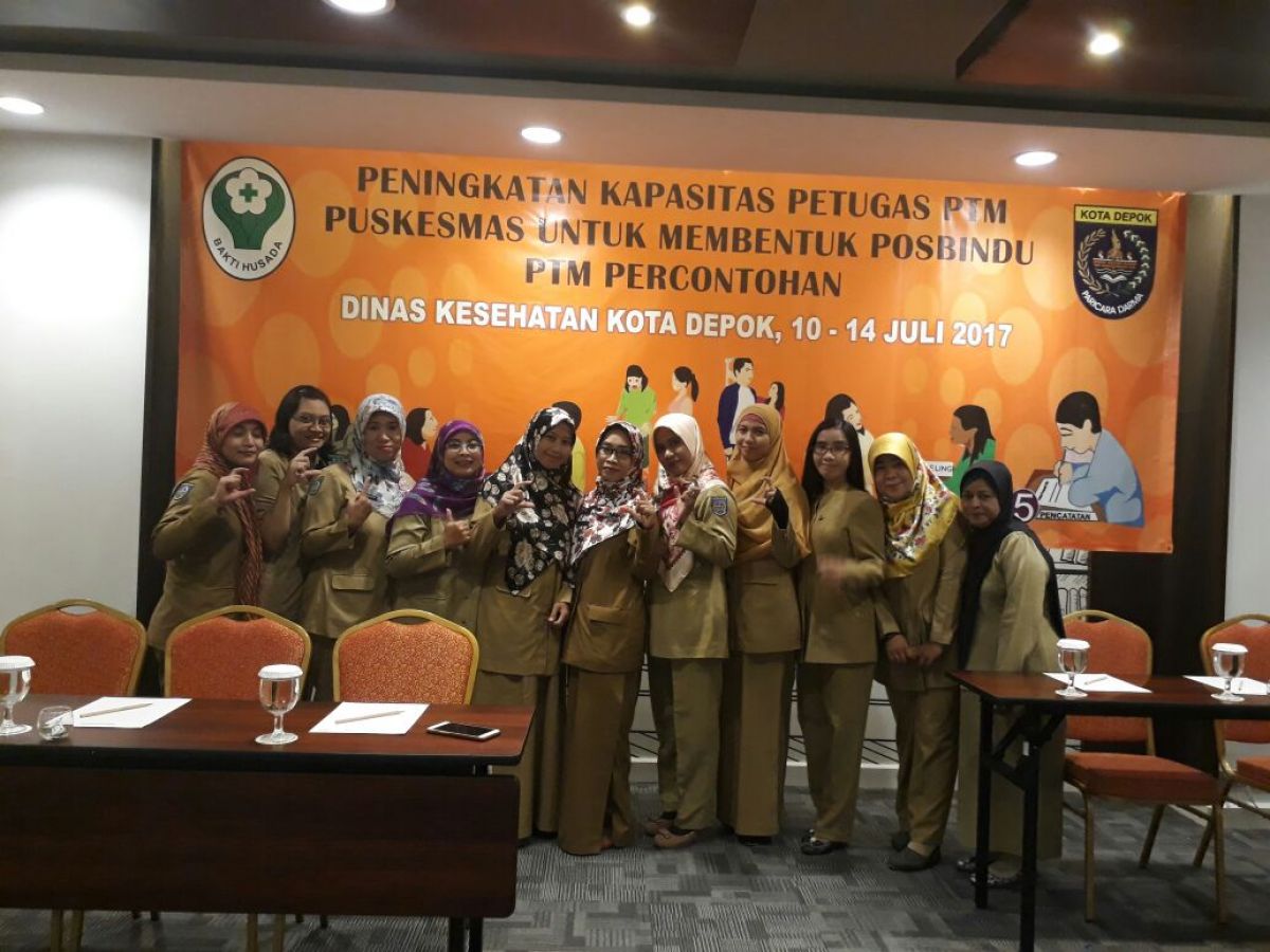 Pelatihan Peningkatan Kapasitas Petugas PTM Puskesmas Untuk Membentuk Posbindu PTM Percontohan Di Fave hotel Margonda Depok'