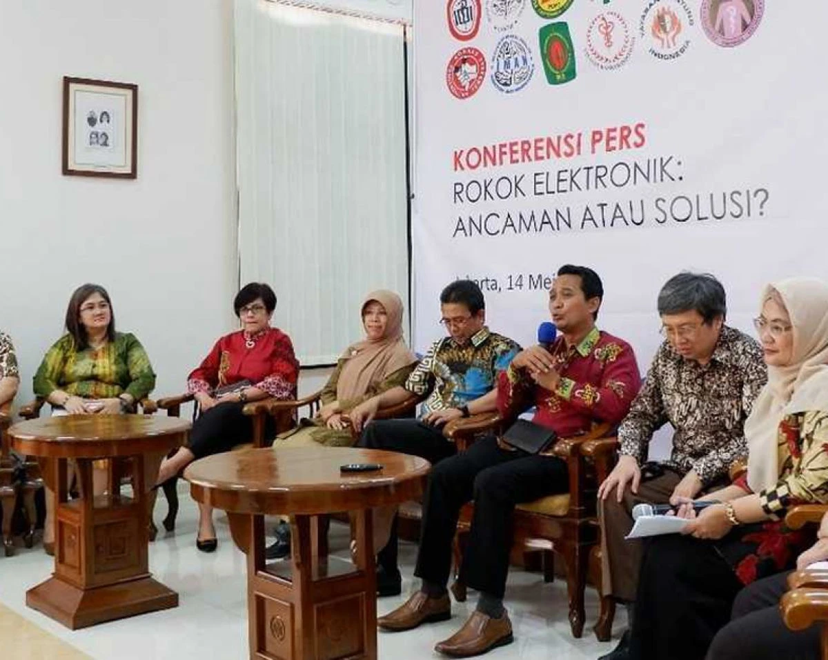 IDI Sangsikan Rokok Elektrik Sebagai Solusi Berhenti Merokok