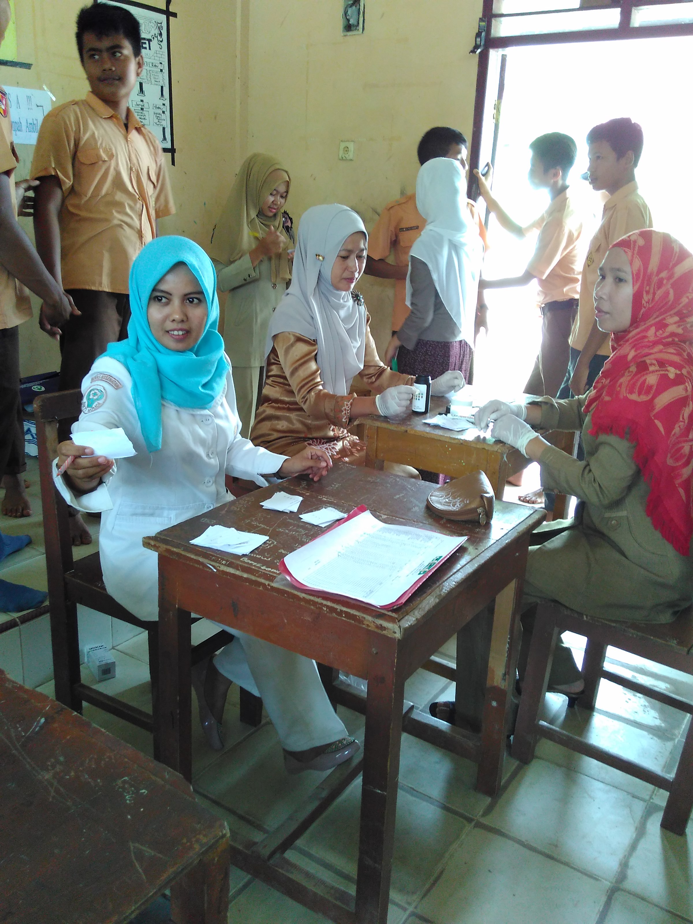 Pemeriksaan PTM Pada Anak SMP/SMA Di Pusk Rimbo Data Kkab. Lima Puluh Kota'