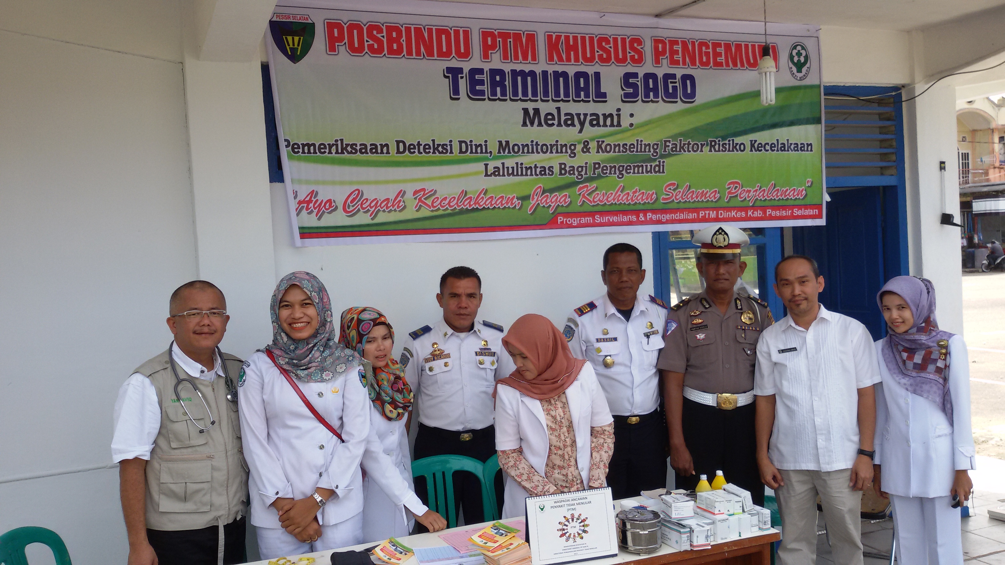 Pemeriksaan Kesehatan Pengemudi Angkutan Arus Mudik Lebaran 2016 Di Posbindu PTM Khusus Pengemudi Tetminal Sago Kab.Pesisir Selatan Tgl 29 Juni 2016'