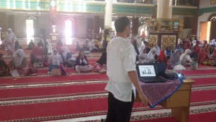 Penyuluhan PTM untuk Majelis Taklim Di Masjid Akbar Baiturrahman Painan Kab. Pesisir Selatan Sumbar Tgl 22 April 2016