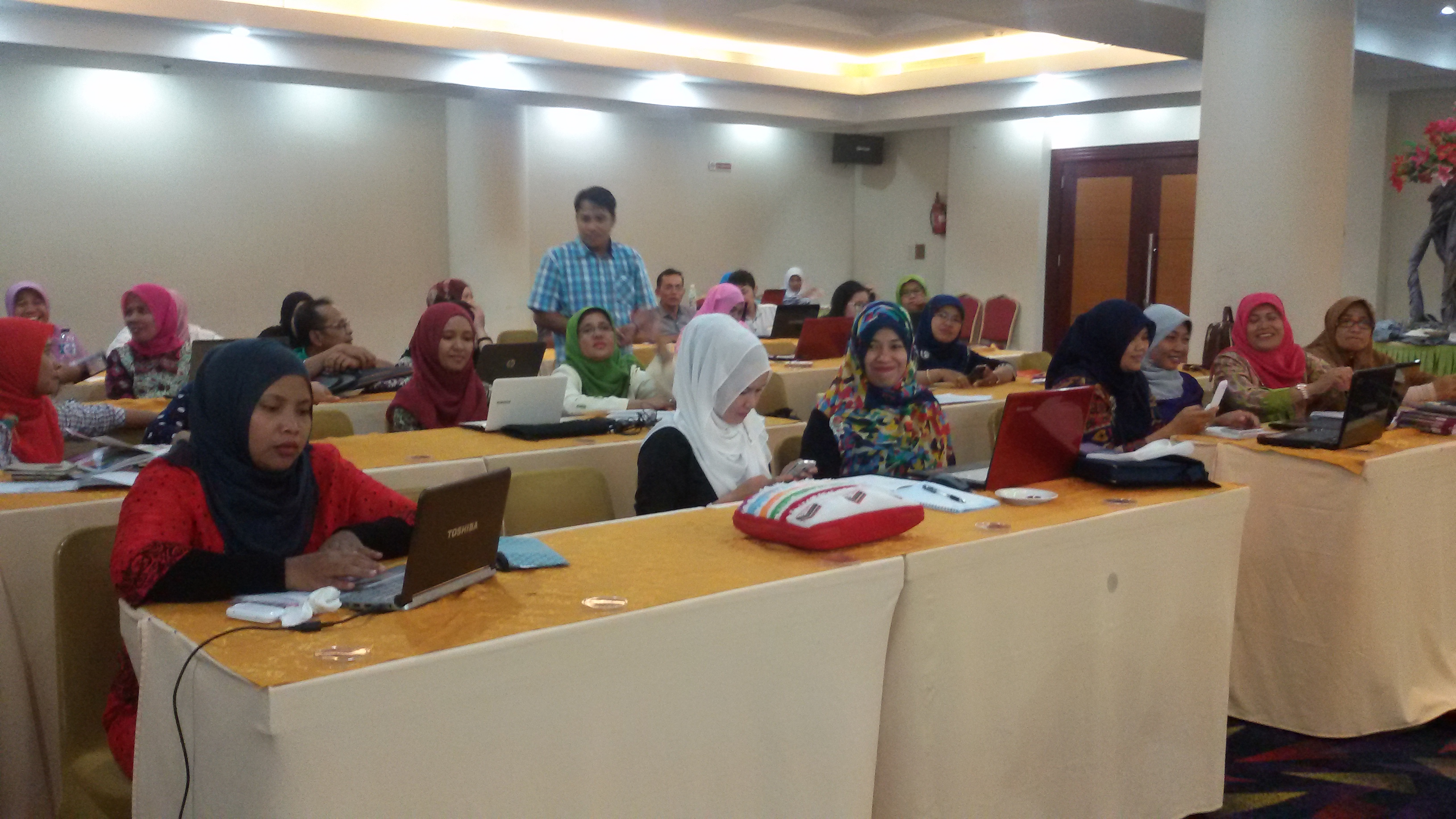 Pertemuan Monev PTM Prop.Sumbar Di Rocky Hotel Padang Tgl 3-5 Desember 2015'