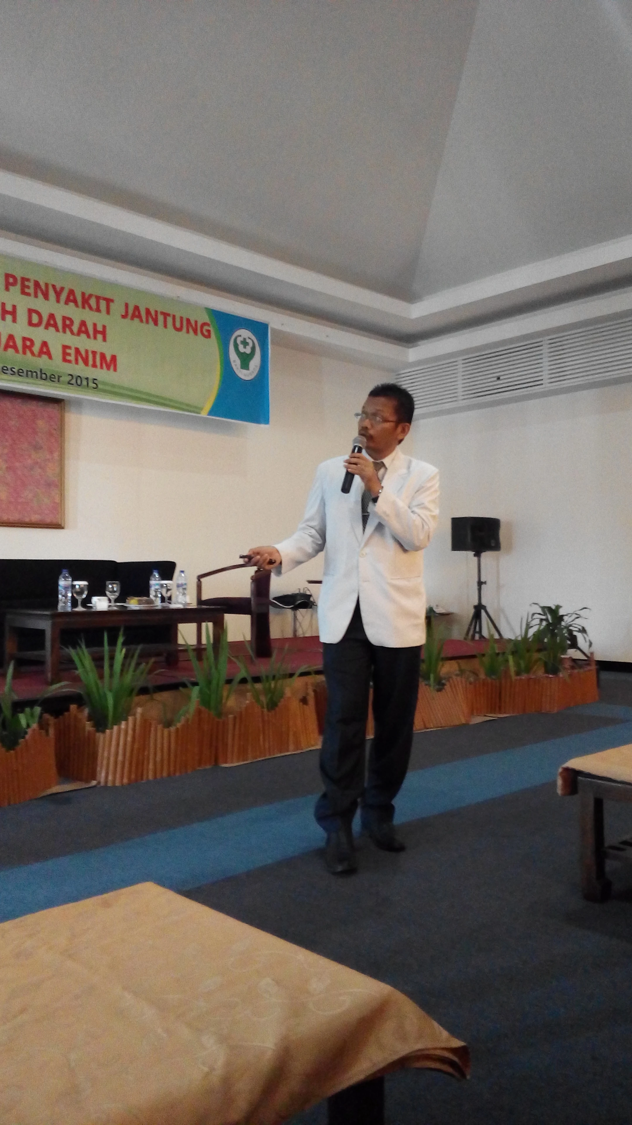 Seminar Faktor Resiko Penyakit Jantung dan Pembuluh Darah Di Kab. Muara Enim Tahun 2015