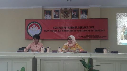 Sosialisasi Tentang Deteksi Dini Kanker Leher Rahim dengan Metode IVA