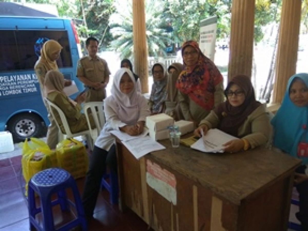 Kegiatan Deteksi Dini Kanker Serviks dan Payudara Dinas Kesehatanan bersama Kodim 1615 Kabupaten Lombok Timur